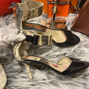 MICHAEL KORS 2-tone ankle shoes ‼️